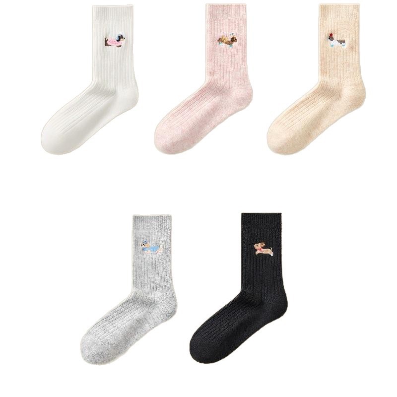 Winter wool cartoon puppy embroidered grey socks for women, mid-calf socks, ins trendy Japanese style, cute pile long socks Item Picture