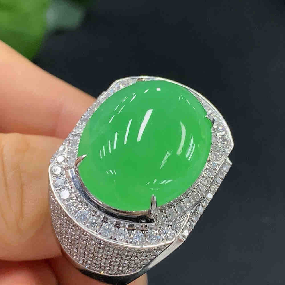Anillo incrustado de esmeralda (oro de 18k) anillo boca 27 alrededor del peso total de alrededor de 24.2g, soporte personalizado, oro real y diamantes reales details Picture