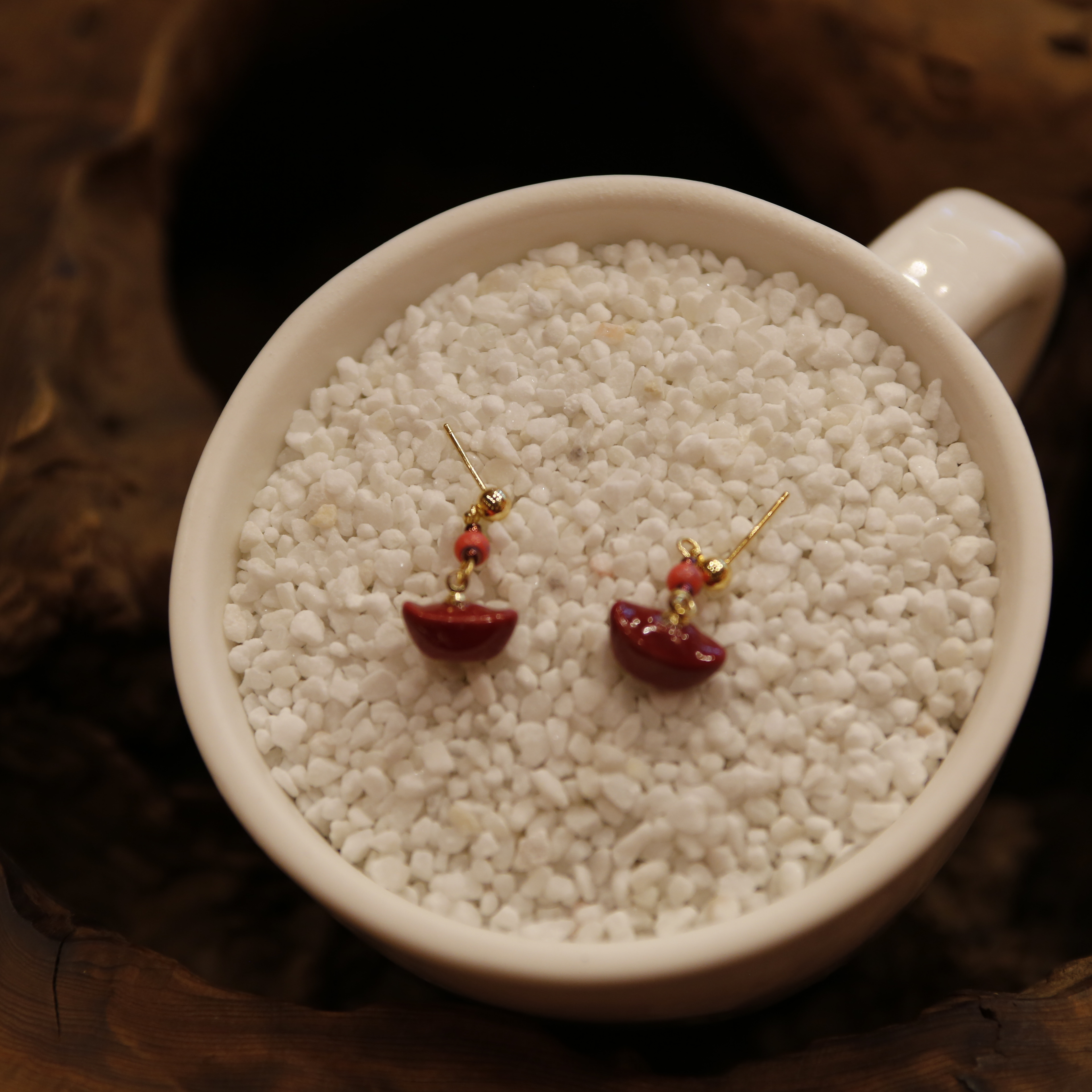 小元宝串珠陶瓷耳钉（祭红）详情图3