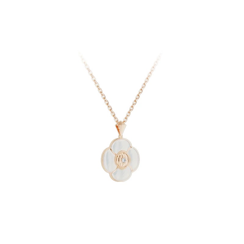 NOLYN Camellia necklace from Nolyn is a fashionable, light luxury, versatile, sweet collarbone chain with a high-end feel. It's a new type of silver jewelry necklace details Picture