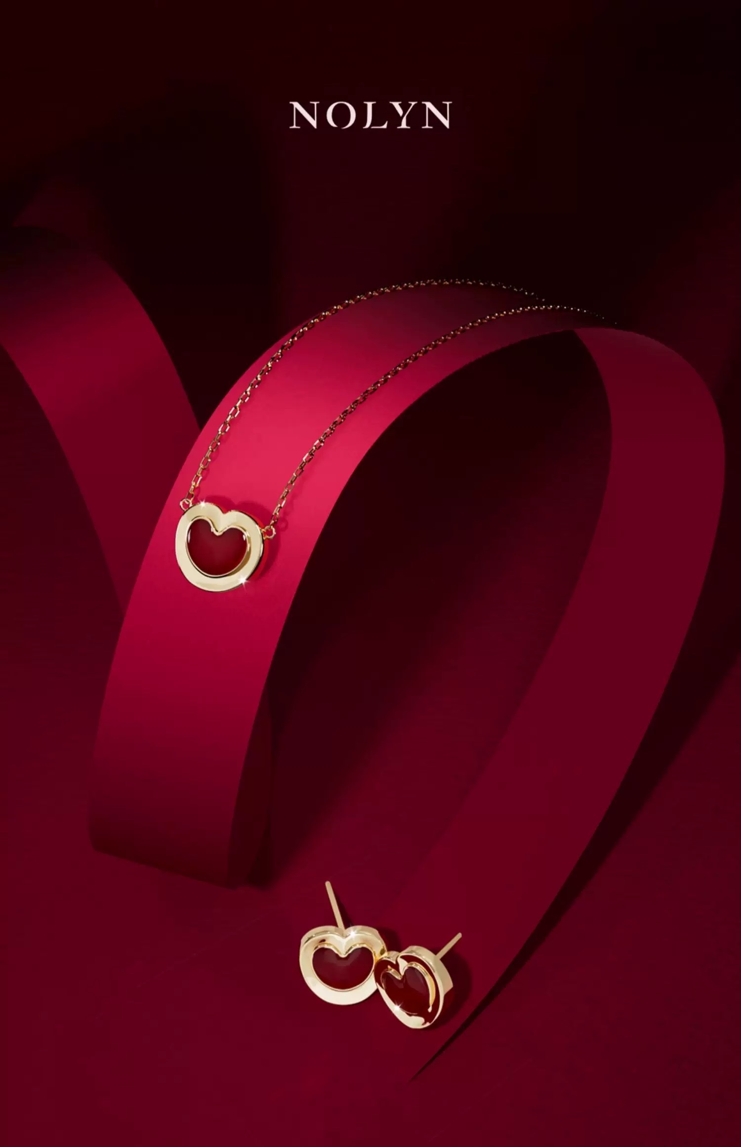 NOLYN's golden stud earrings, a light luxury design, are a high-end and niche gift. It's a heartwarming and elegant stud accessory for your girlfriend detail image 1