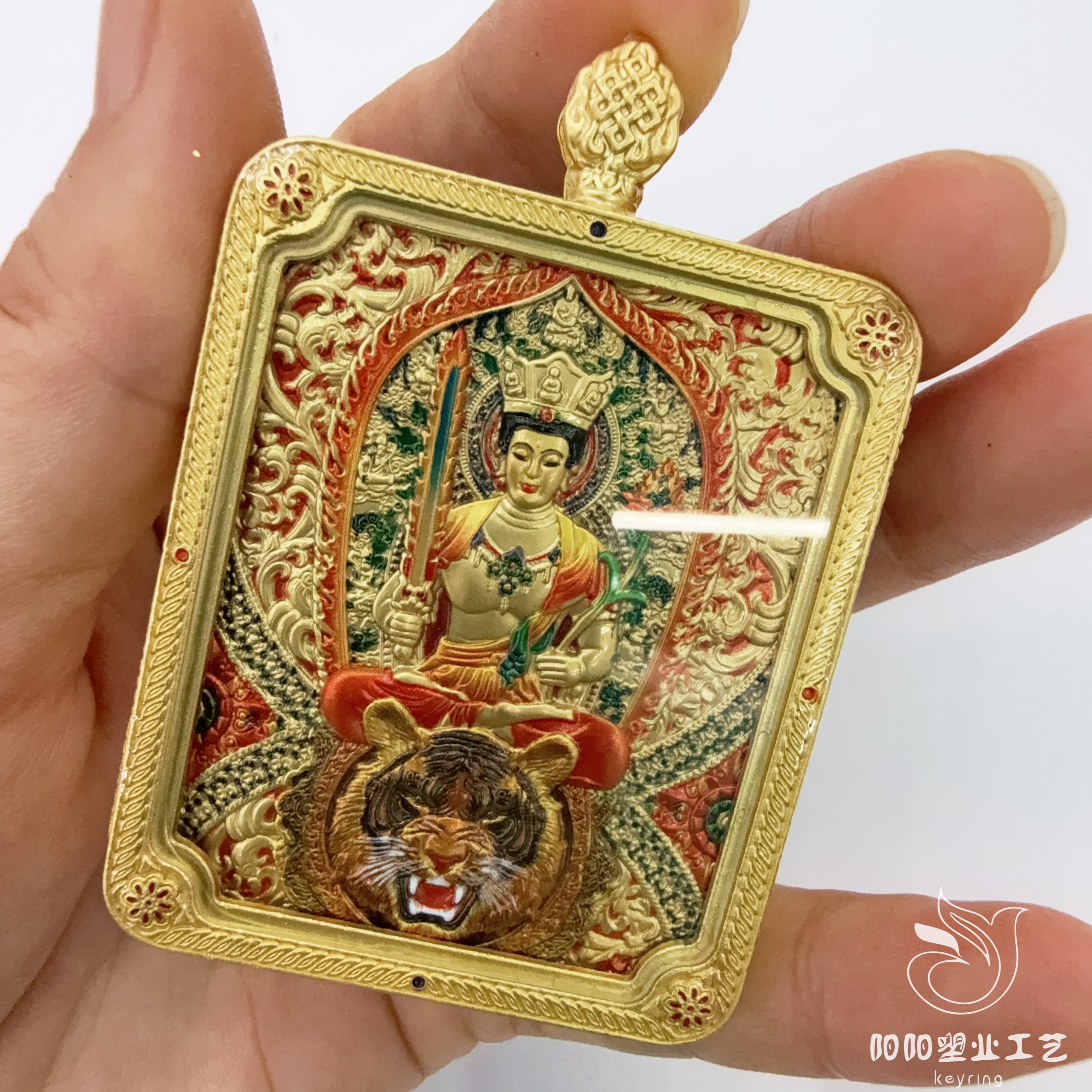 藏式浮雕合金五爷唐卡文殊普贤本命佛随身佛牌黄财神吊坠首饰马年旅游产品菲律宾纪念品派对冰箱对联