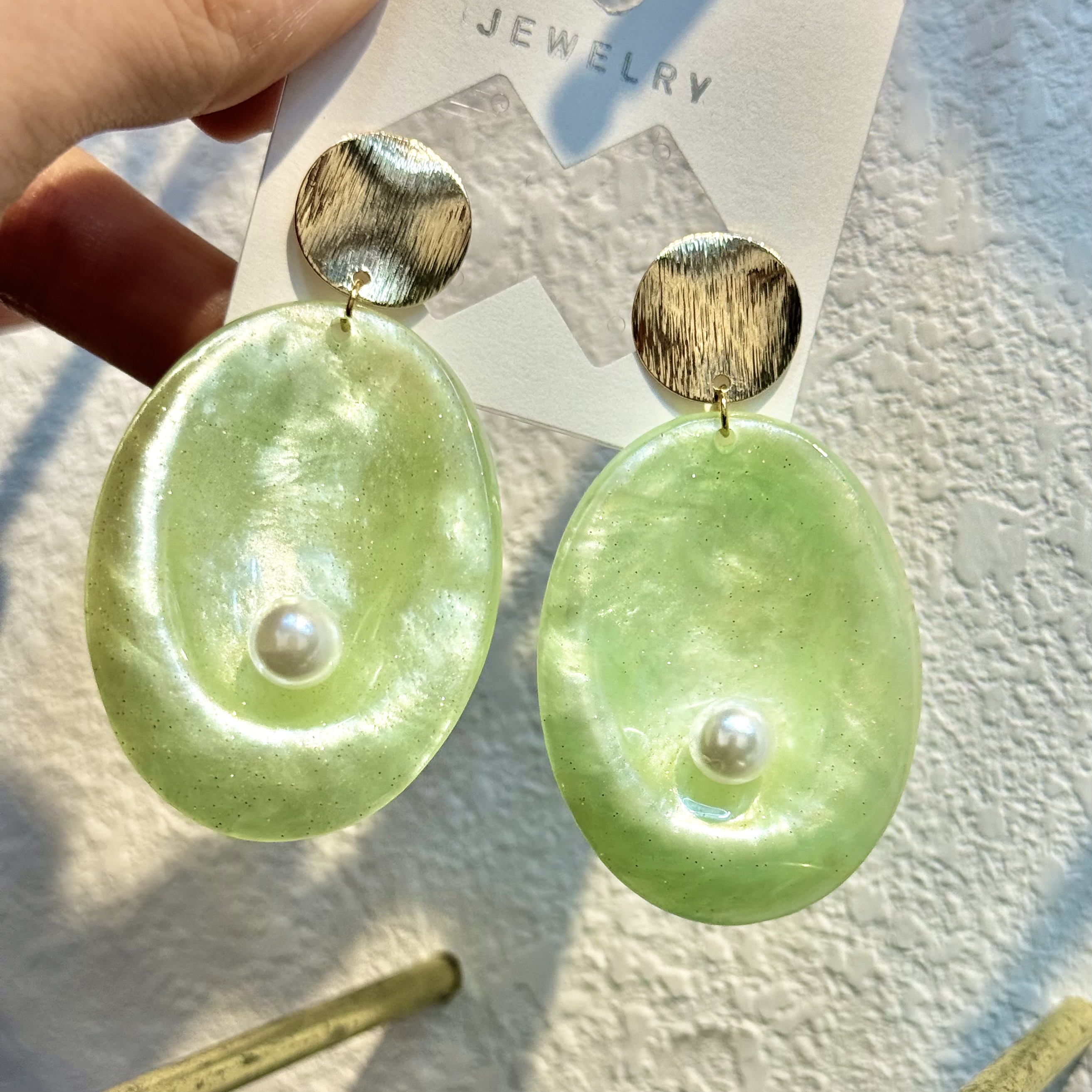 春夏爆款浅色珍珠绿色 时尚耳饰饰品 个性设计 独特风格 时尚配饰