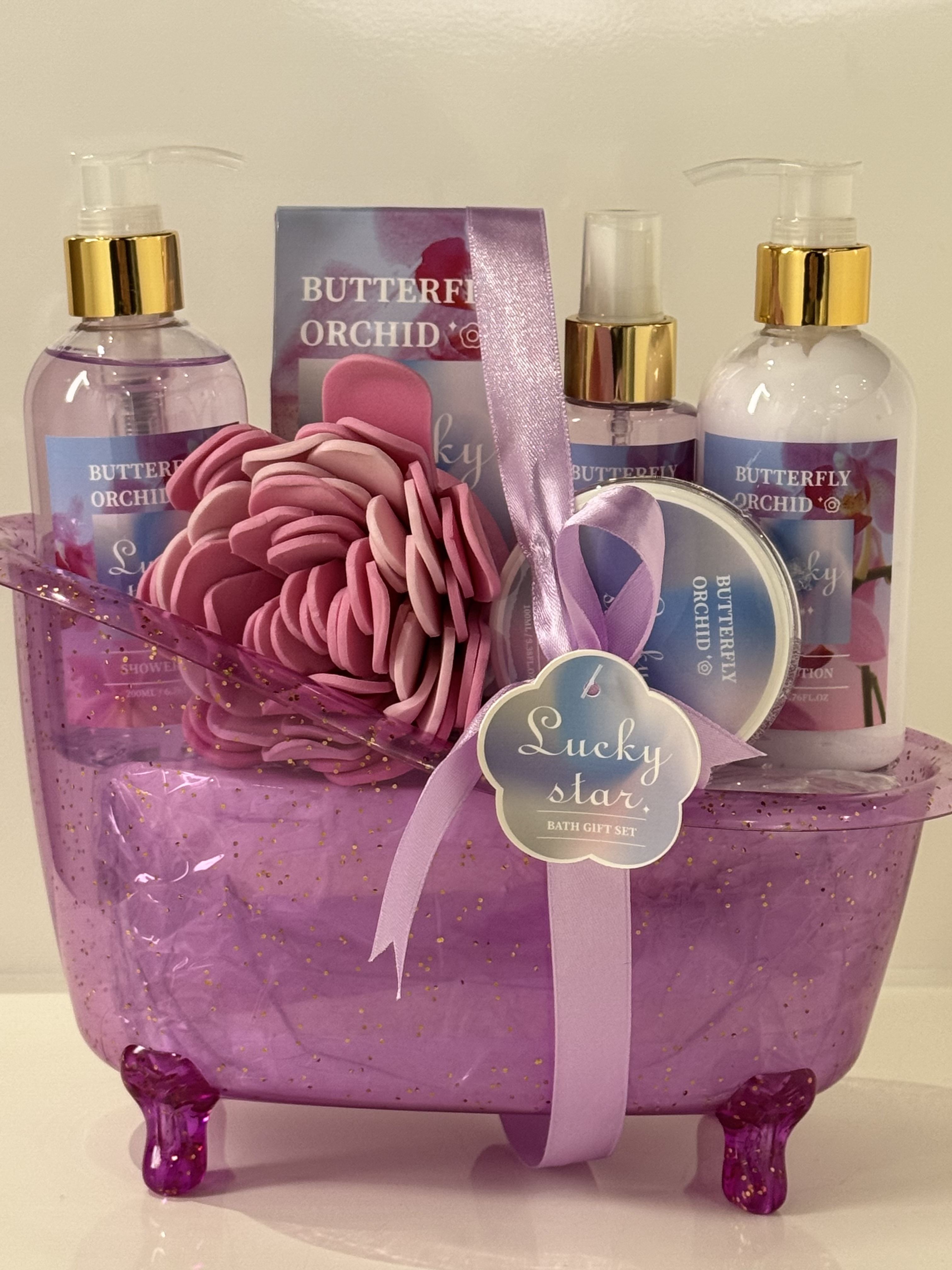 Best-selling cross-border foreign trade body care gift set: body wash, body lotion, bath salt, bath ball, scrub, essence, body care set, high-end purple bathtub, great gift for Mother's Day and Women's Day Application Scenario