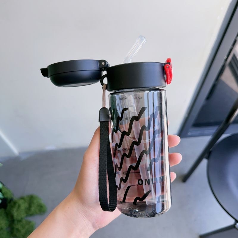 Women's simple and compact water cup, men's anti-drop portable student straw cup, high-temperature resistant drinking cup, plastic portable cup Specification image