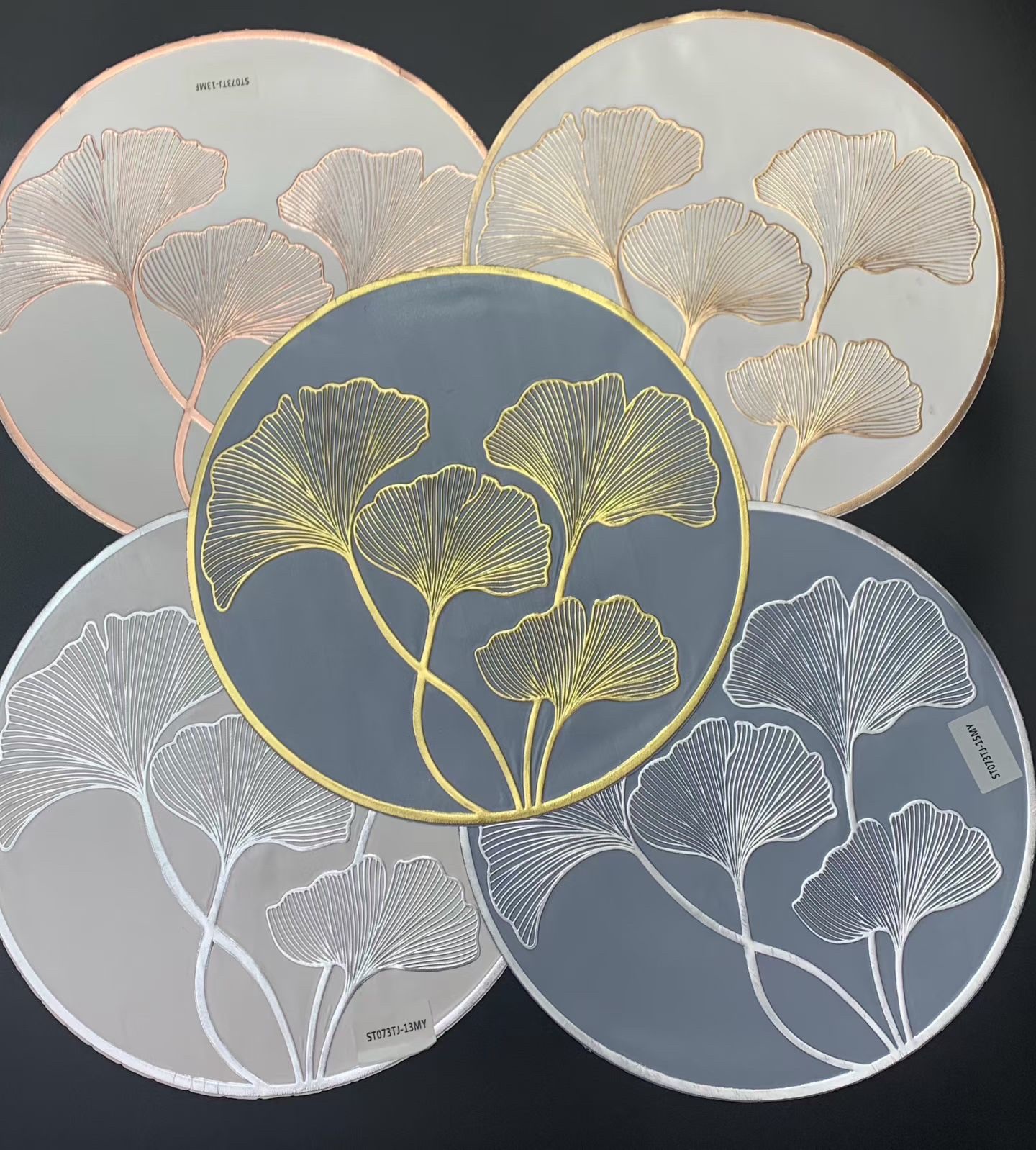 Anti-slip silicone table mat washable for home kitchen, protecting tabletop mat Application Scenario