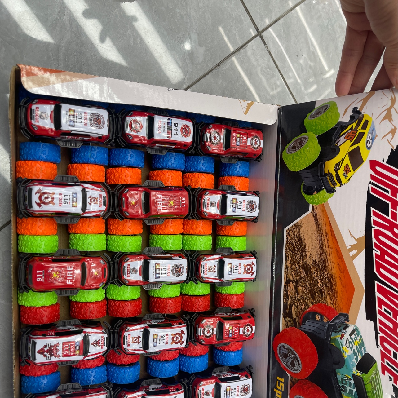 玩具惯性四轮车儿童益智玩具车儿童玩具车玩具车益智玩具