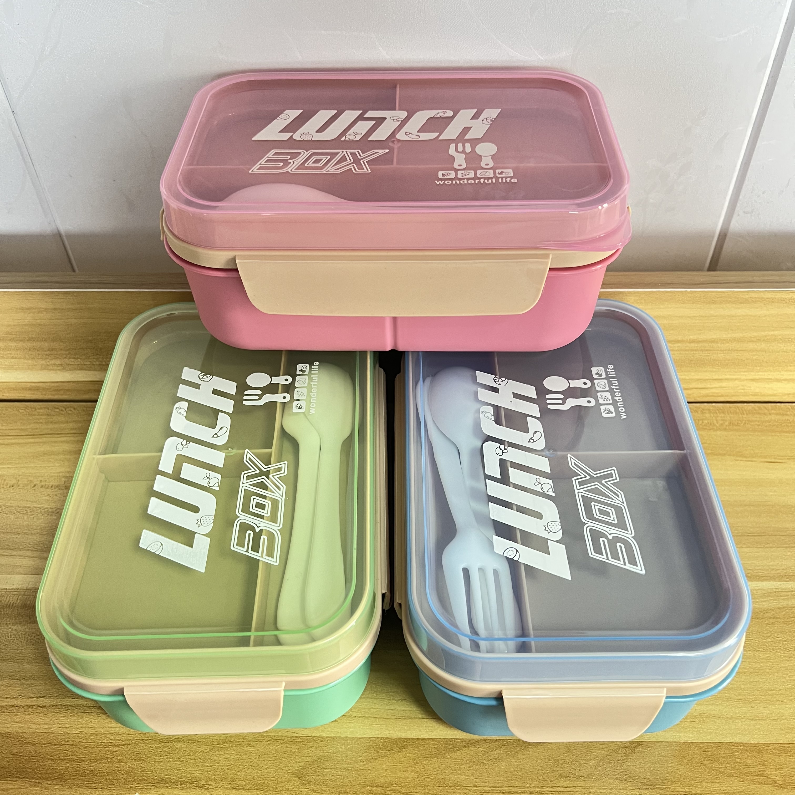 The new and popular plastic lunch boxes from Hua 'an factory are available for customization and wholesale for export. They are made of environmentally friendly and durable materials undefined