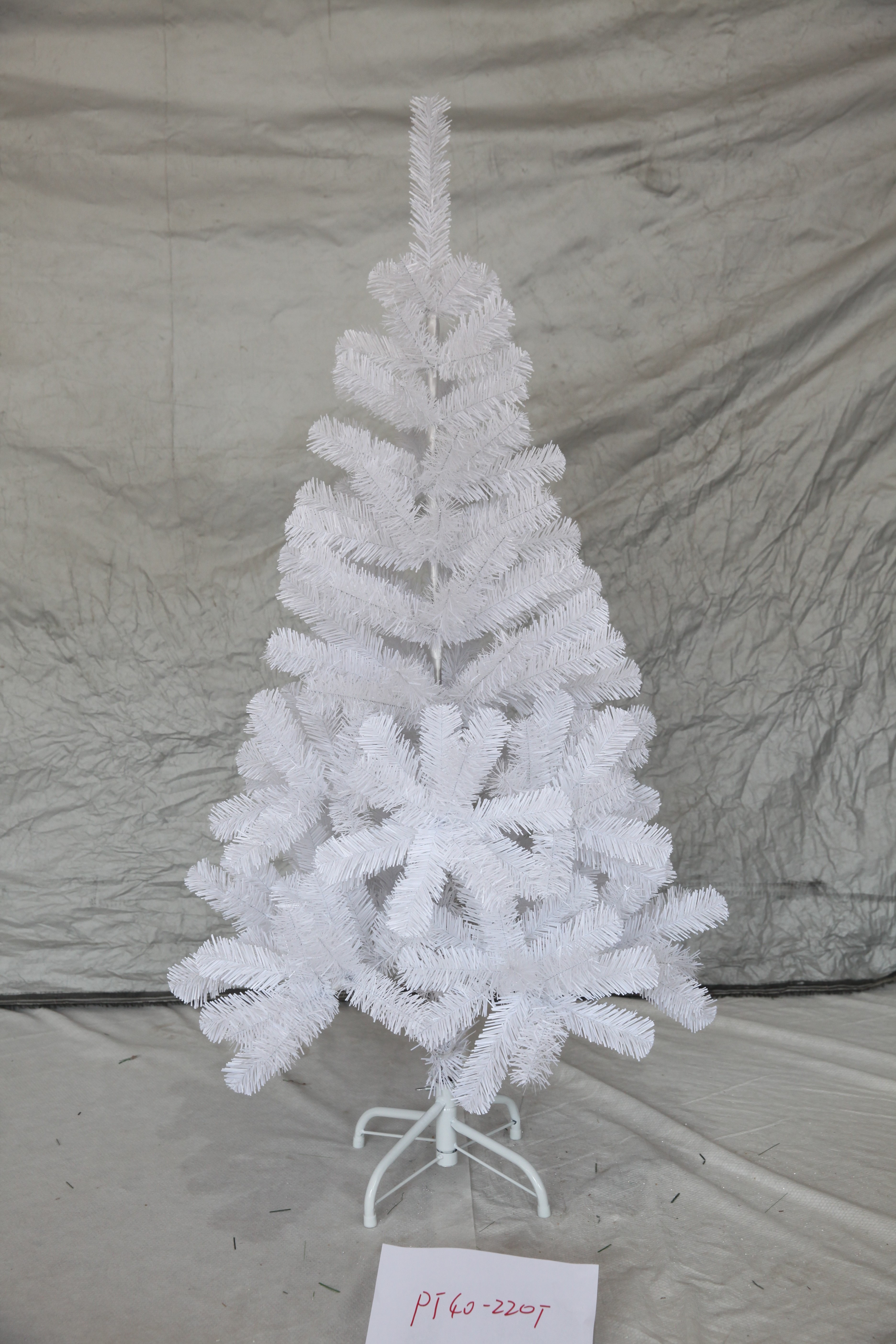 White PVC Christmas tree, 1.8-meter encrypted luxury Christmas tree, white Christmas tree with three sections and 6cm leaf width, 800 leaves details Picture