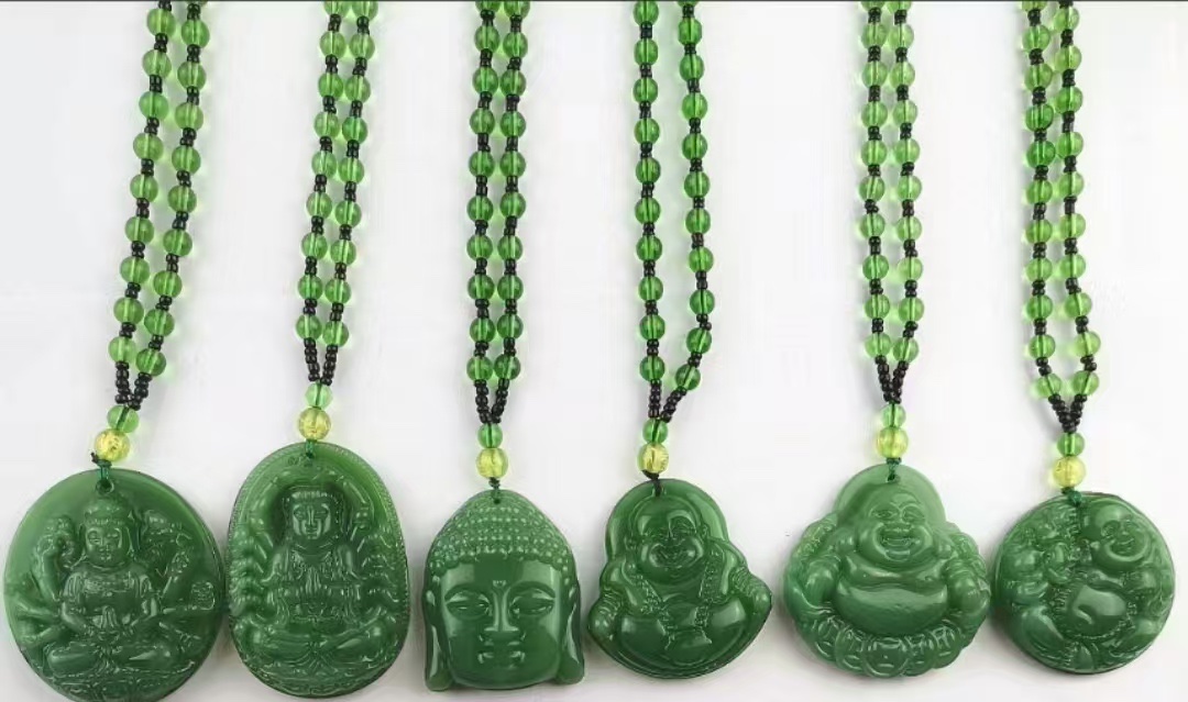 Jade imitation necklace