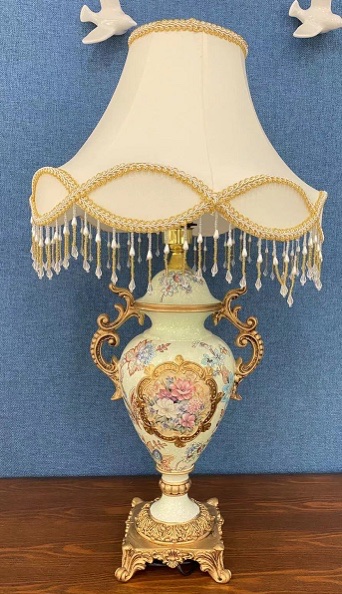 青花瓷树脂花瓶插电款台灯装饰摆件家居用品花白底实物图