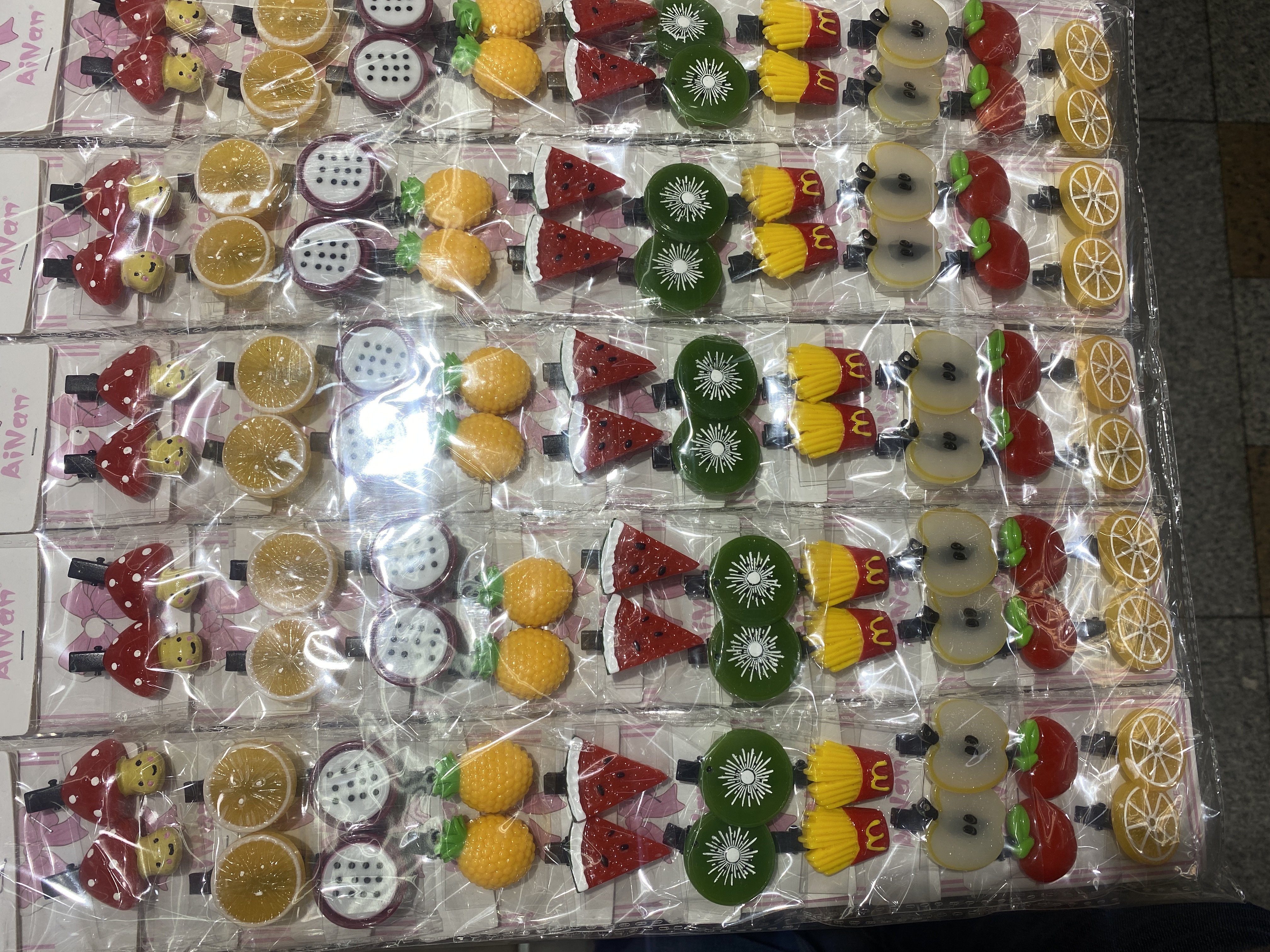 15：火龙果来夹子系列儿童头夹爱囡03可爱大方儿童清新甜美时尚潮流百搭突显个性创意个性时尚趣味卡通图案搭配色彩亮丽很漂亮细节图