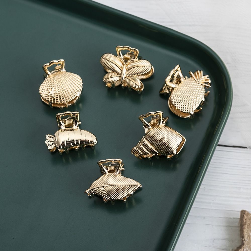 Fashionable and retro gold alloy mini side bangs small gripper, texture metal shell hair clip and gripper detail image 3