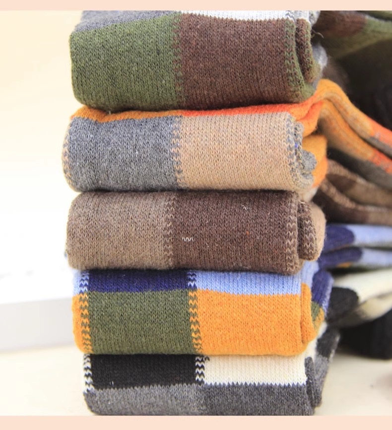 Men's vintage long socks for autumn and winter, men's ethnic style, student Korean style, Instagram trendy thick mid-calf, winter thick thread detail image 8