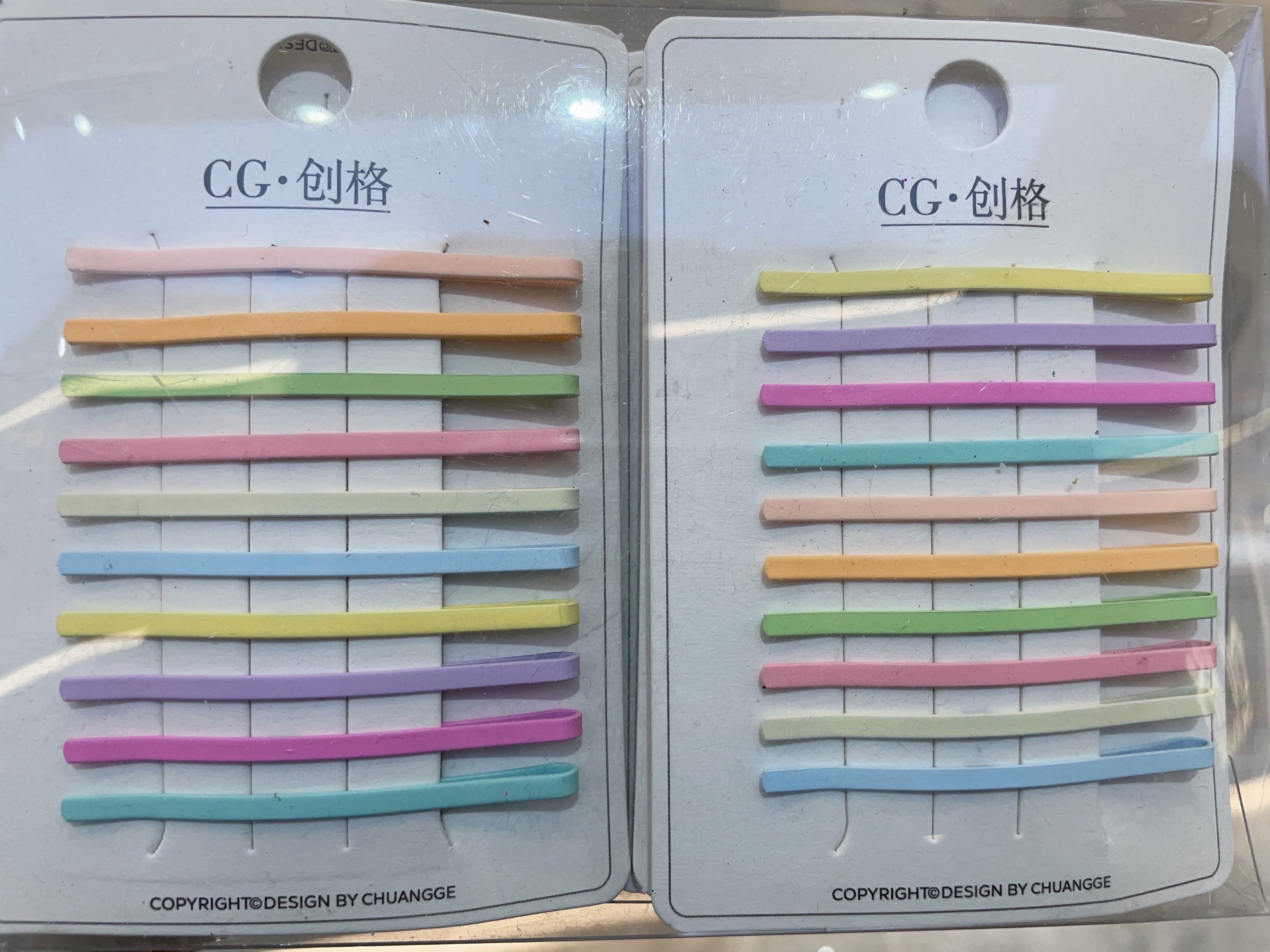 Hyuna style colorful one-piece clip, brighten up your summer hairstyle headwear. Headwear Item Picture