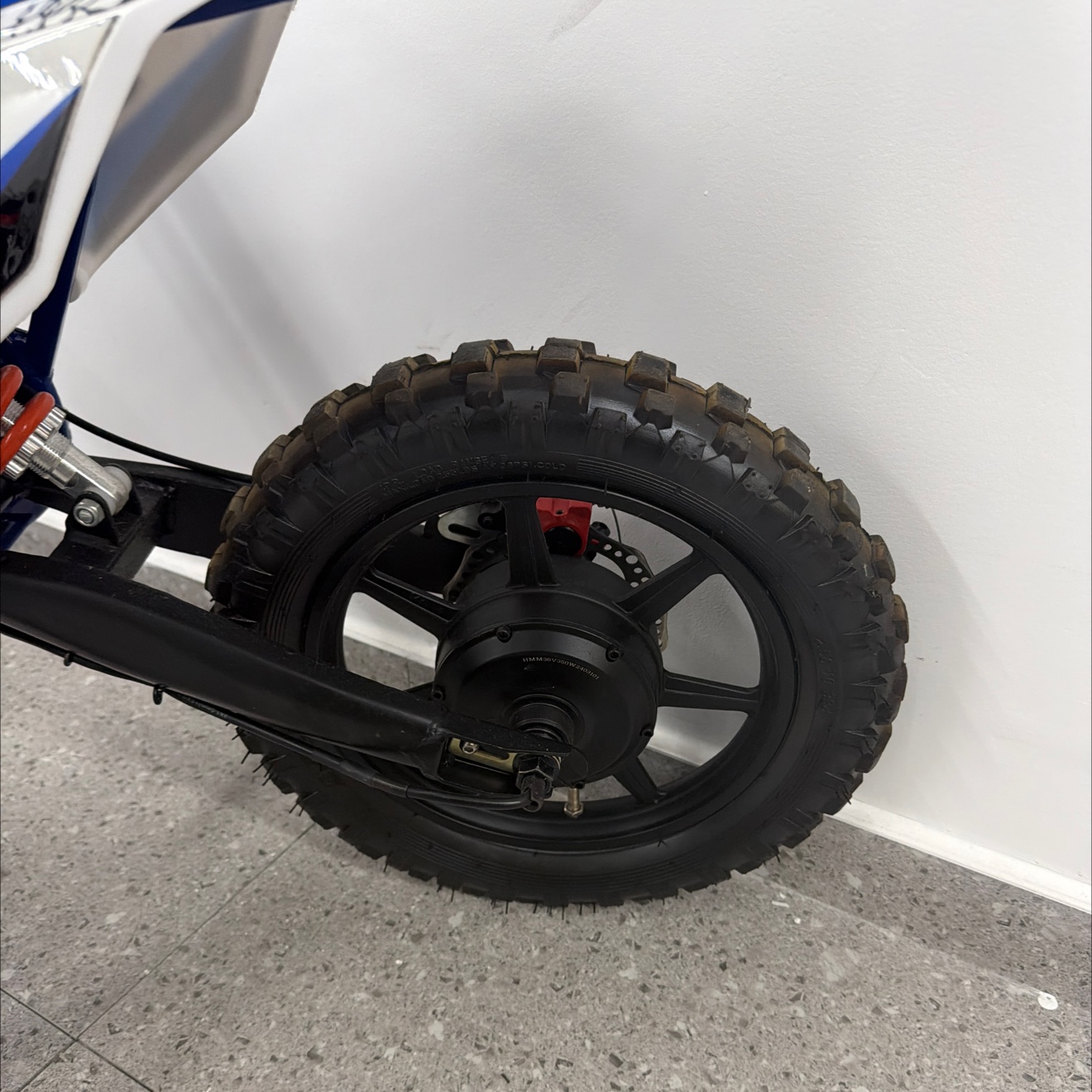 KTM电动成人摩托车电动车电动自行车儿童款续航持久静音节能细节图