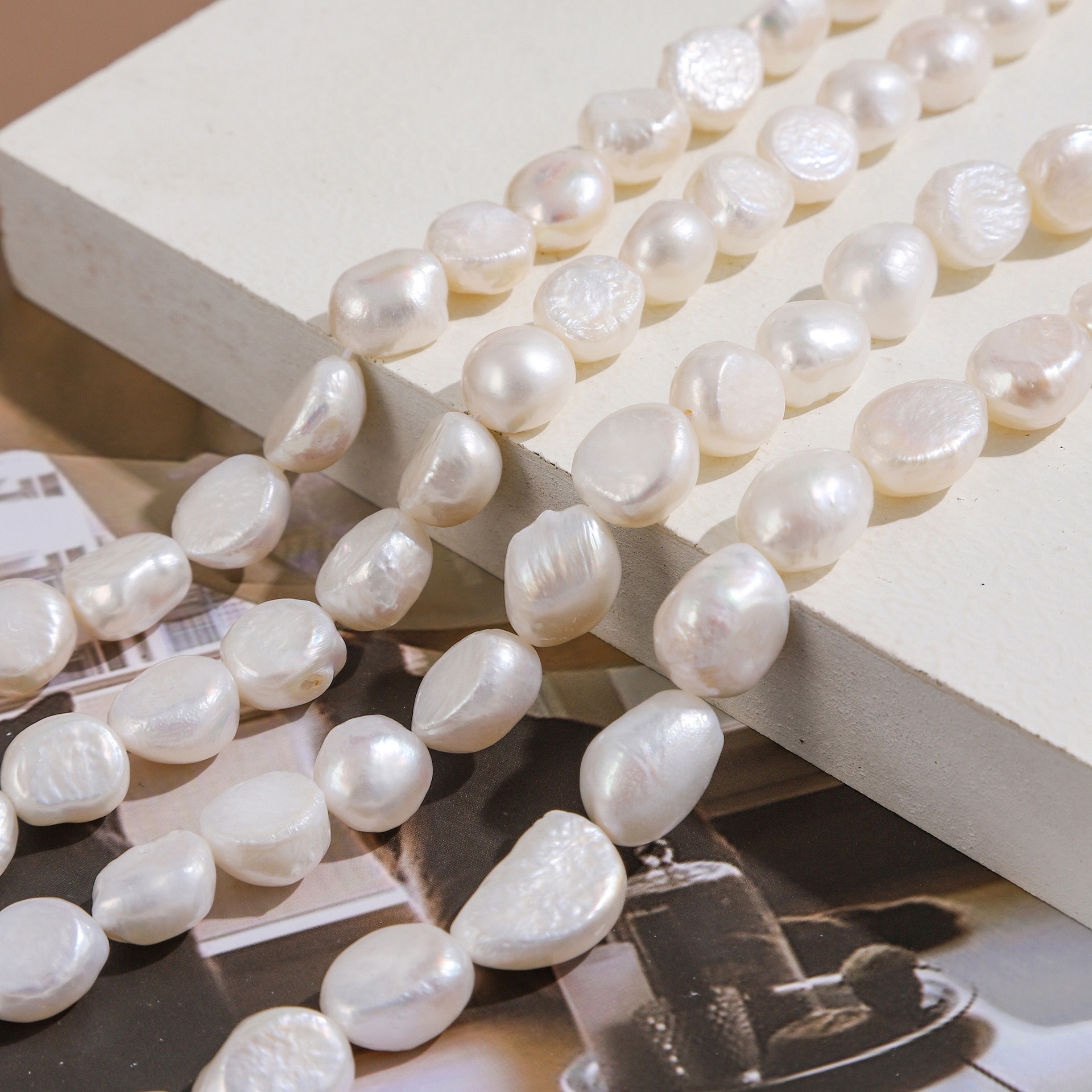 10-11mm大颗粒两面光天然淡水珍珠皱面小石头无核
装饰配件手工材料饰品配件多色任选米珠配件