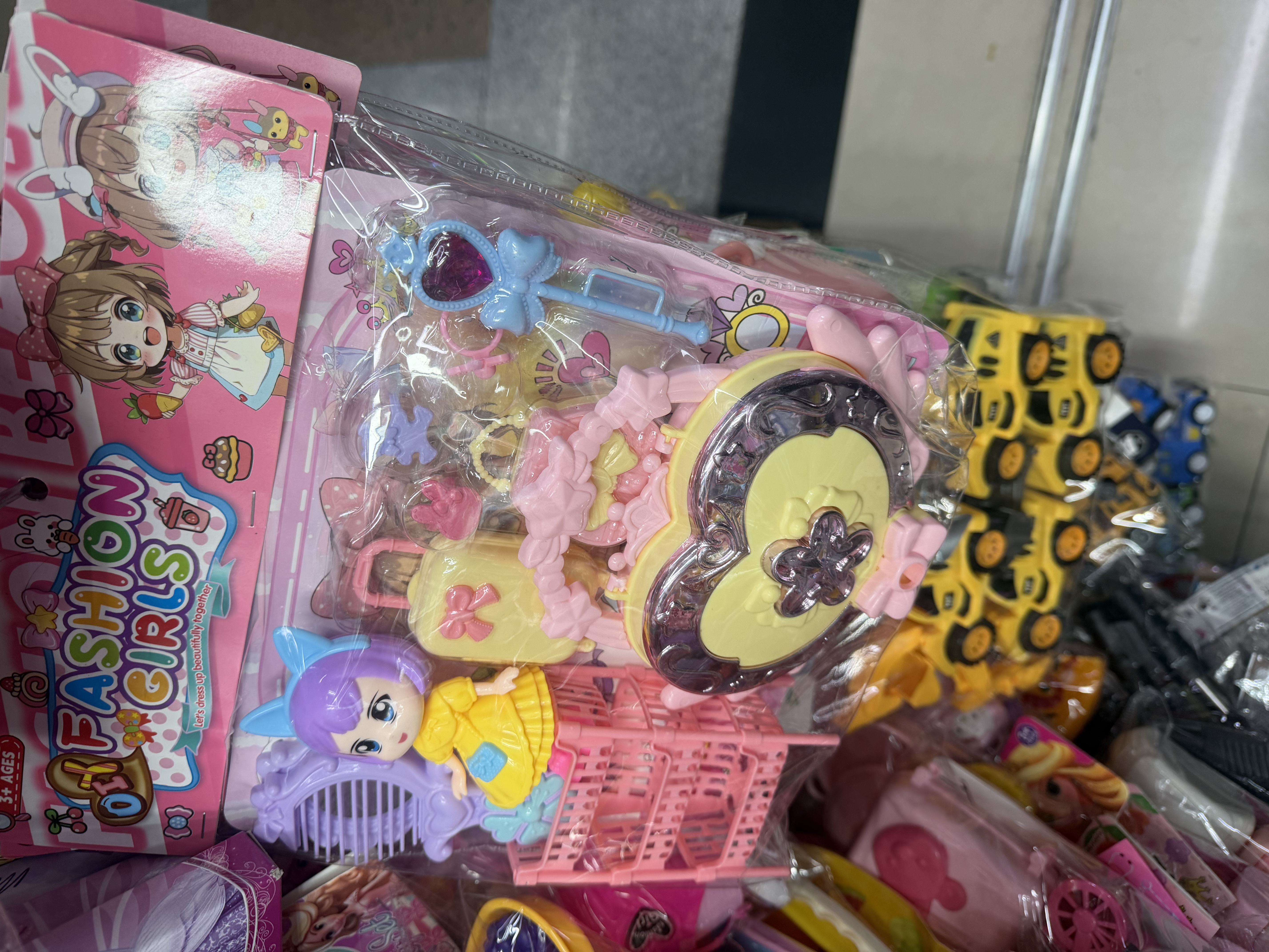 女童美甲银饰品女款时尚毛绒玩具婴儿玩具