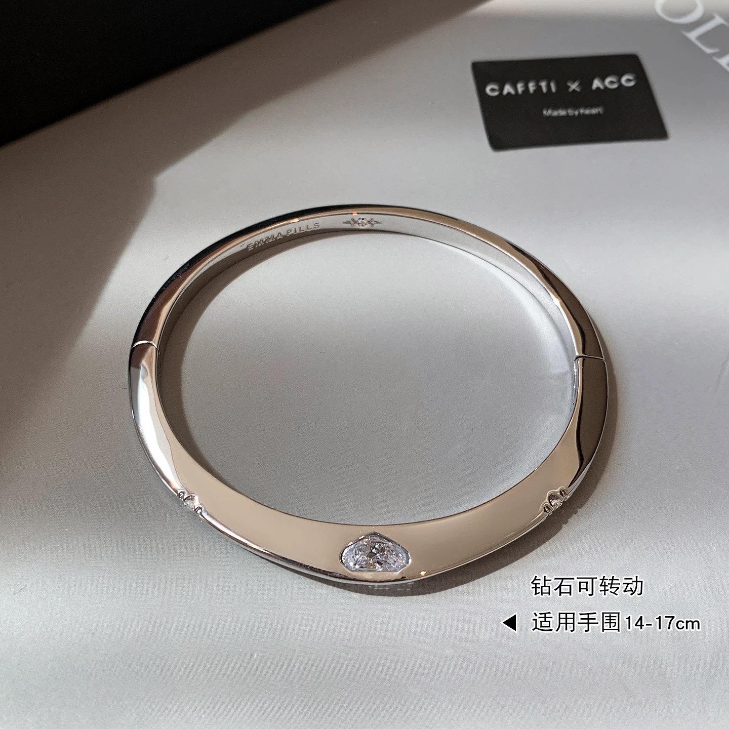 可转动爆闪锆石金色手镯女款2026新款轻奢小众设计高级感手环手饰饰品详情图5