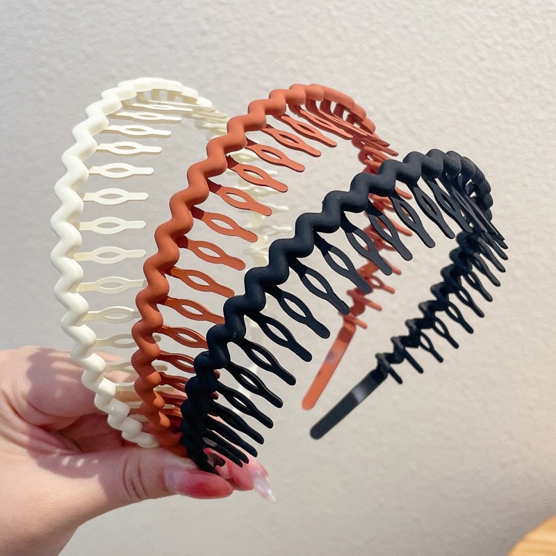 Korean toothed anti-slip hair band, no damage to hair, no frequent hair, colorful wavy hair band, good items for women's broken hair, headwear, headwear, hair band Application Scenario