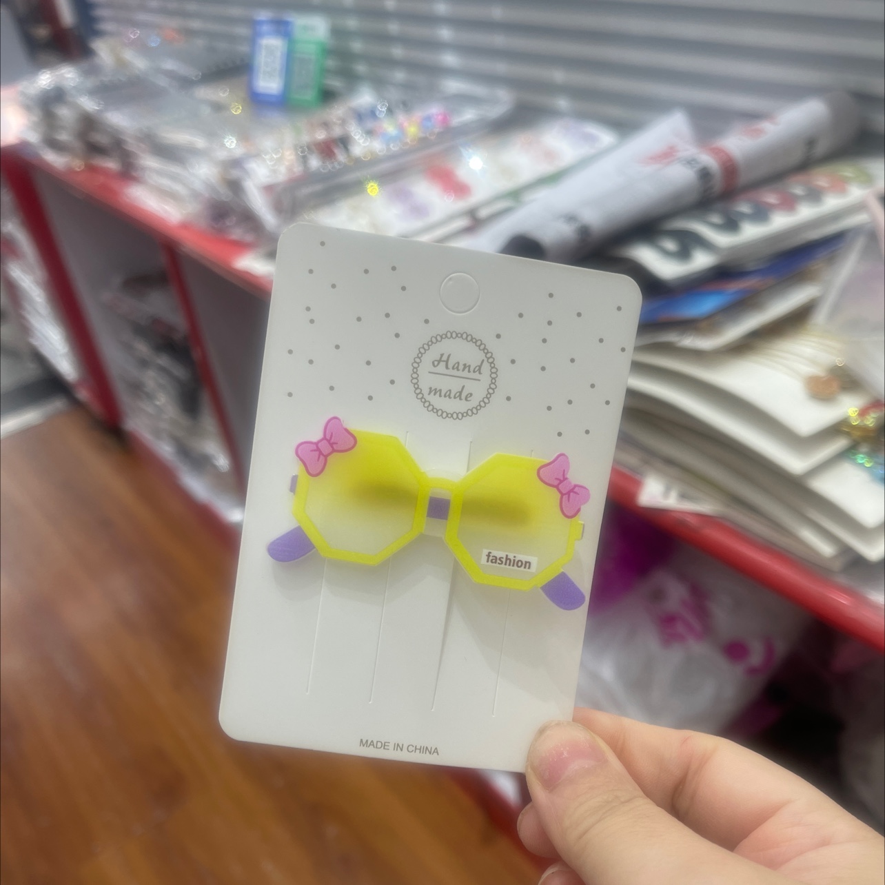 发夹可爱创意墨镜小清新甜美刘海侧边夹多巴胺拍照头饰碎发夹发饰白底实物图