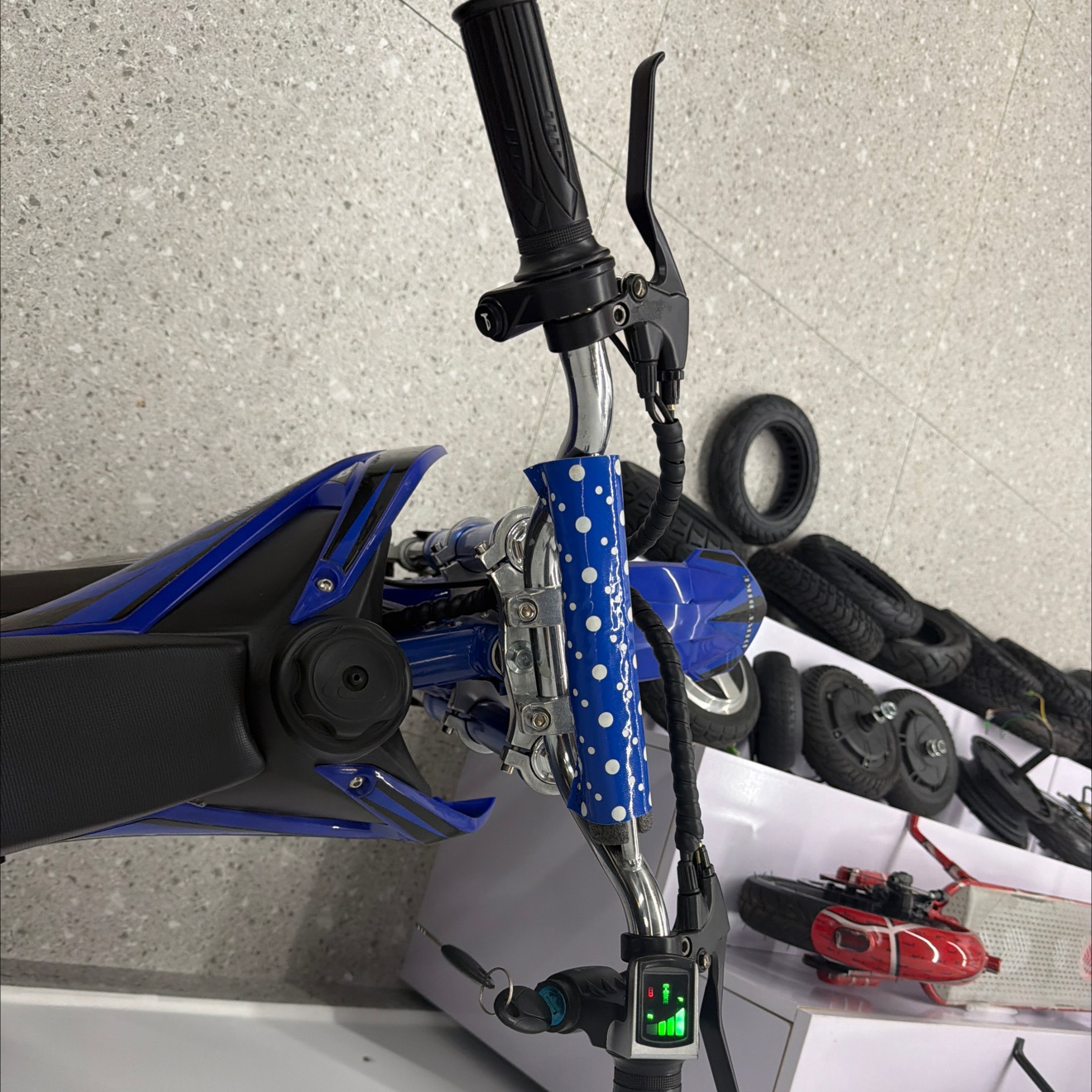 KTM电动成人摩托车电动车电动自行车儿童款续航持久静音节能产品图