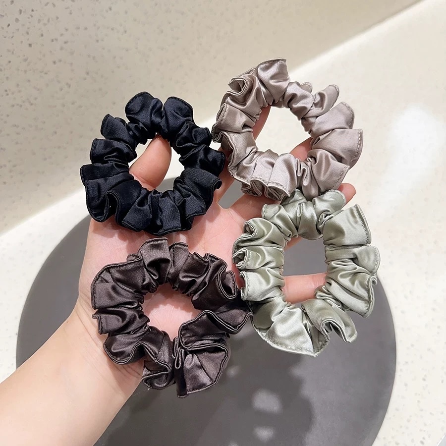 New Korean-style solid color lace black small intestine band, high-elasticity ponytail hair tie, hair tie that won't damage hair, hair band, hair flower accessory, hair tie large intestine hair tie, Korean hair tie, luminous hair tie detail image 5