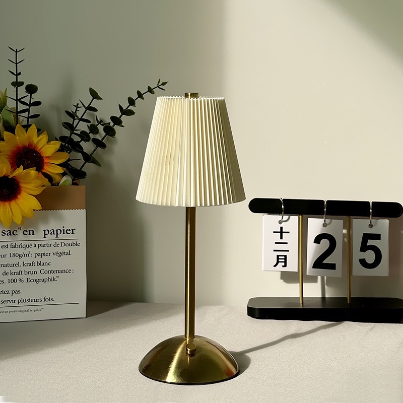 Cross-border fabric night light, touch charging table lamp, bar and restaurant atmosphere light, bedroom bedside lamp, creative night light, acrylic night light, night light, night light detail image 3