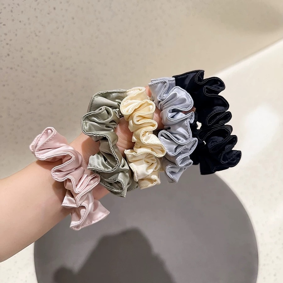 New Korean-style solid color lace black small intestine band, high-elasticity ponytail hair tie, hair tie that won't damage hair, hair band, hair flower accessory, hair tie large intestine hair tie, Korean hair tie, luminous hair tie details Picture