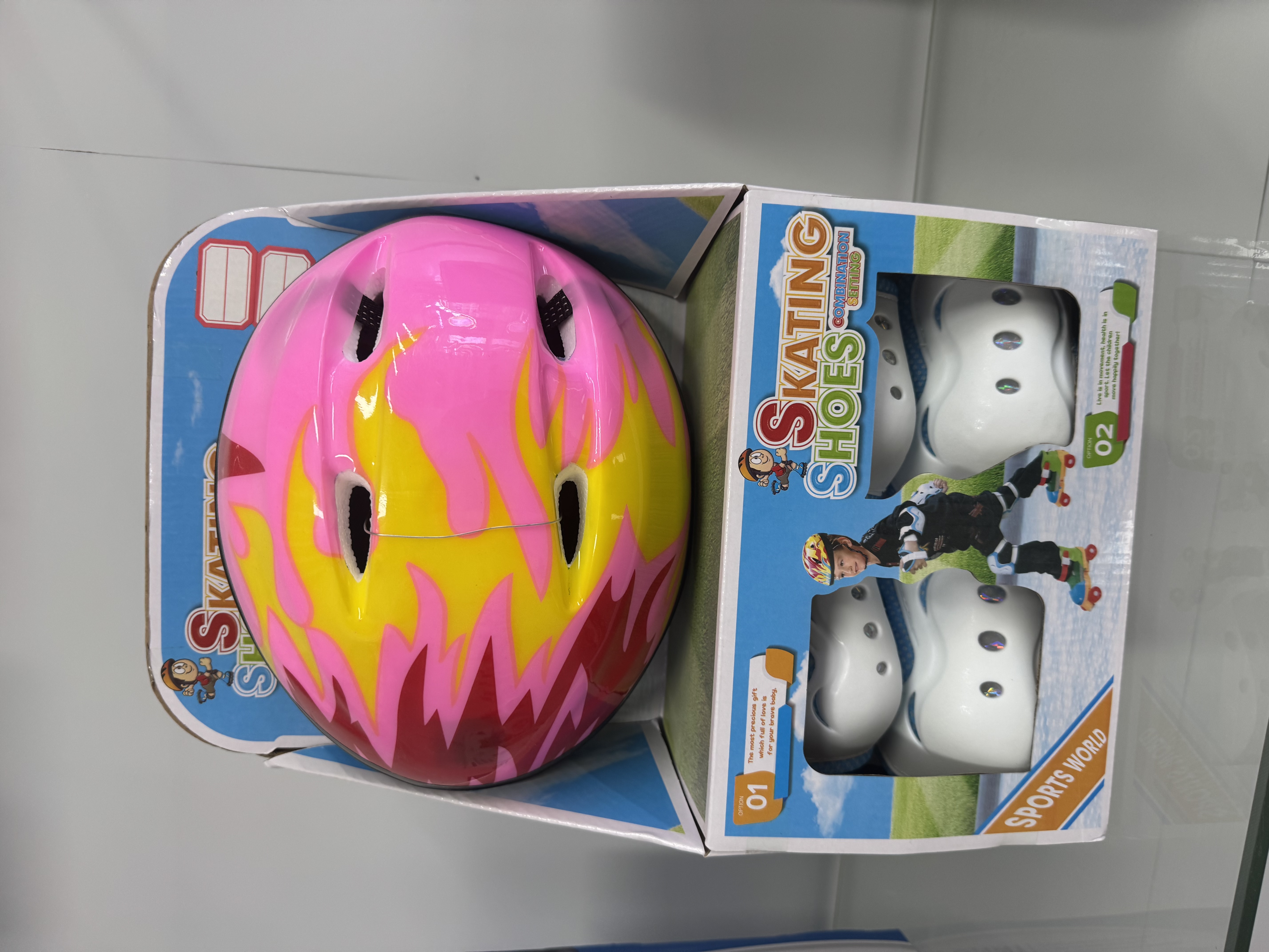 儿童头盔护具件套装防摔运动护膝轮滑平衡自行车滑板溜冰鞋安全帽