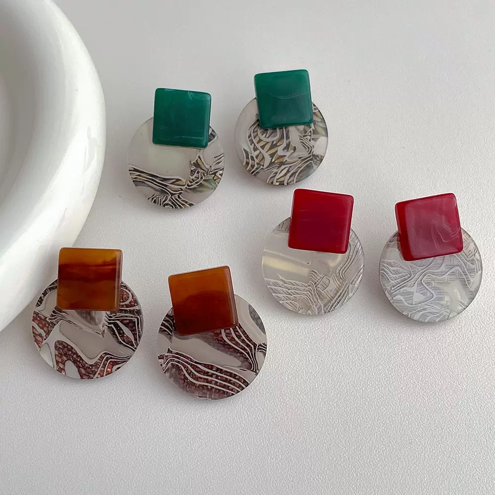 French retro design acrylic geometric earrings, women's s925 silver needle high-end stud earrings, versatile earrings
