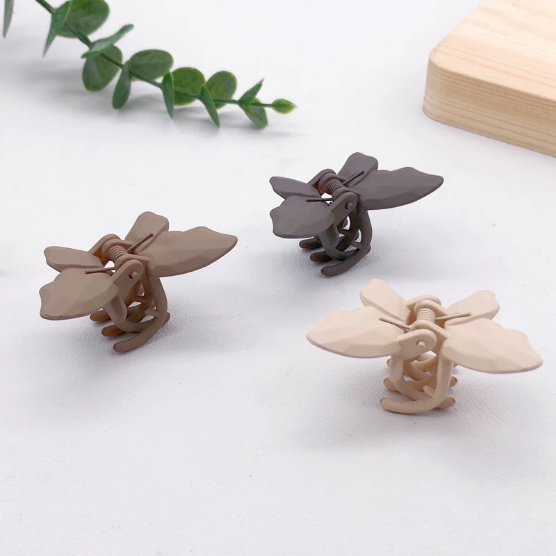 新款简约蝴蝶抓夹磨砂奶咖色塑料发夹后脑勺气质盘发卡碎发夹发饰产品图