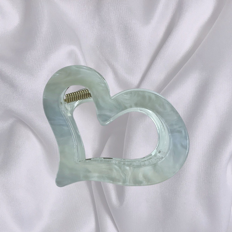 Yuzu Mi accessories, with a gradient water pattern style, heart-shaped hair clips and shark clips, are fresh and high-end hair accessories for the back of the head Item Picture