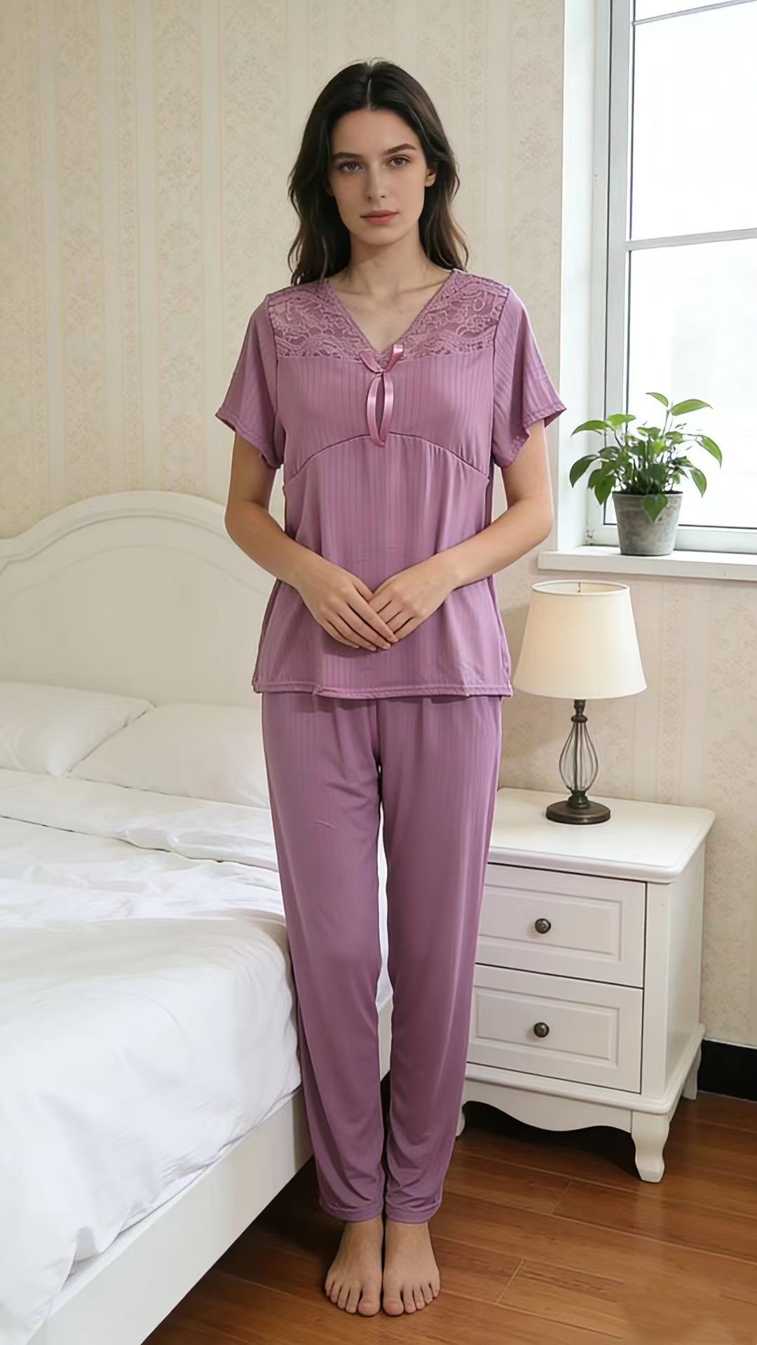 Wear lace short-sleeved shirts and long pants in summer and autumn Item Picture