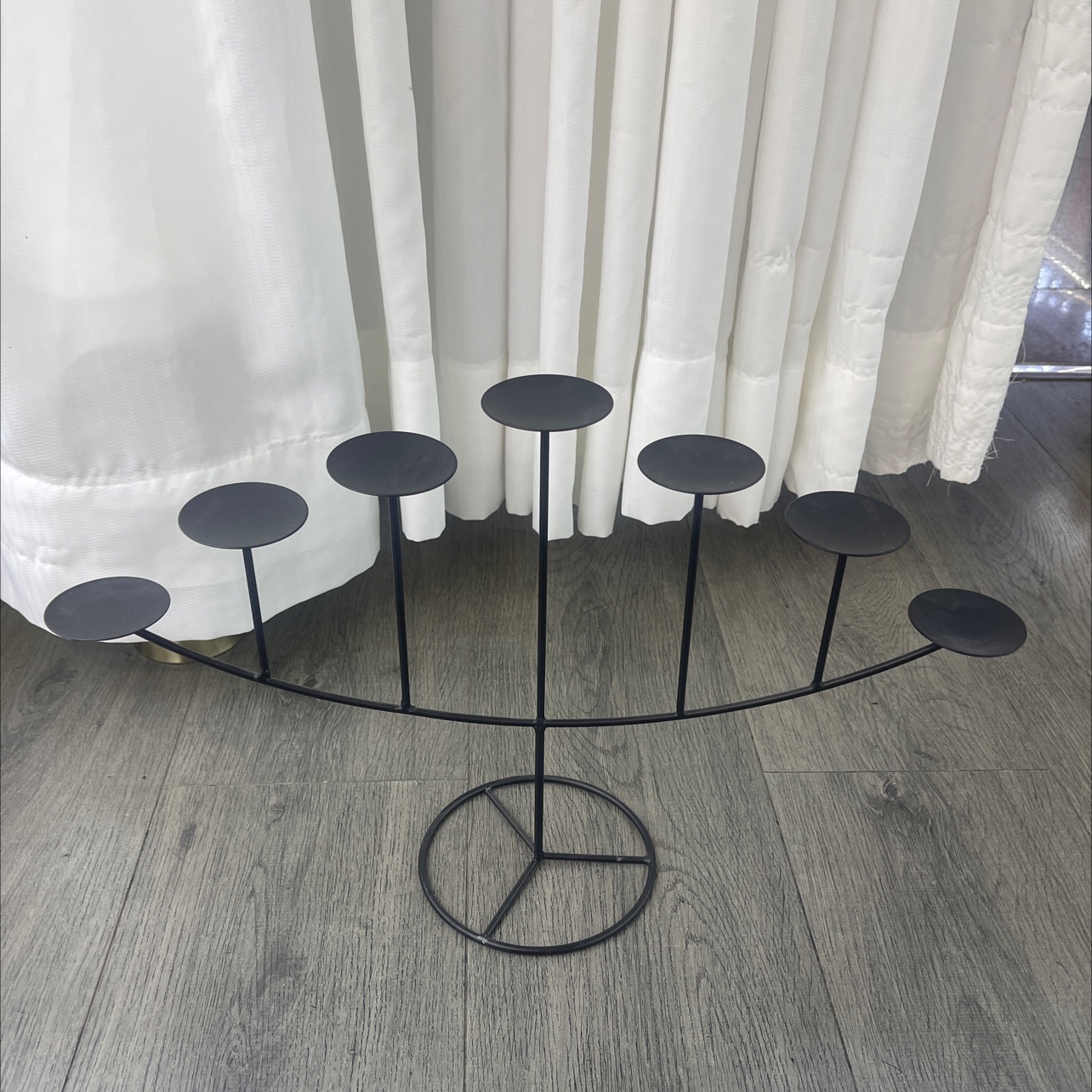 European-style metal home furnishings, including living room candlesticks, dining tables, wedding candlesticks, and creative decorative items pic 1