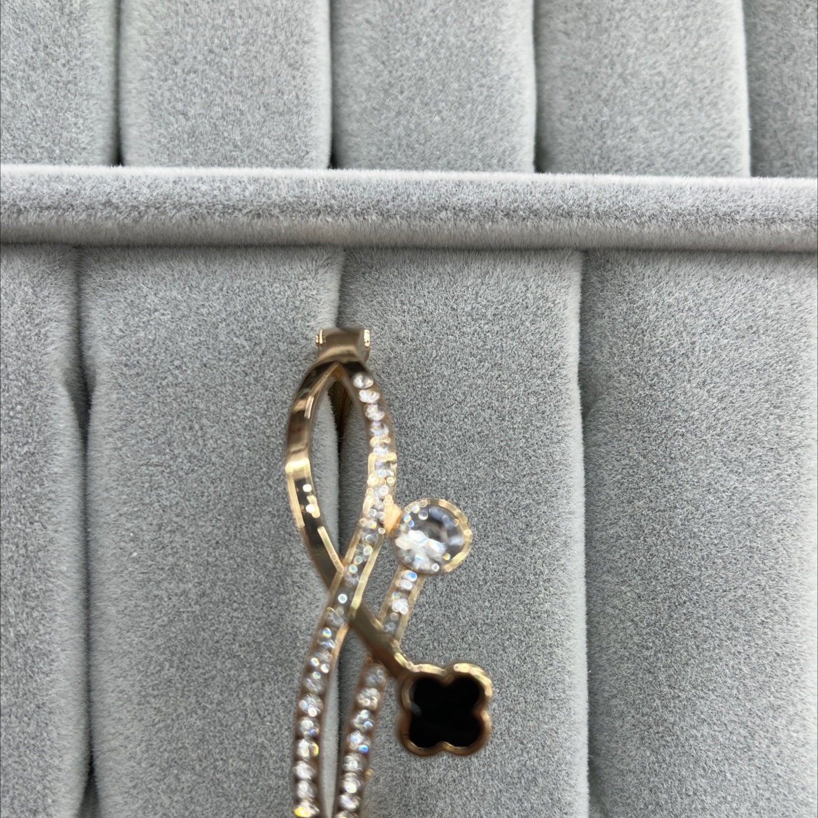 Fashion Bracelet for Women 2026, new high-end style bracelet, light luxury, niche, exquisite and versatile, oil-dripping bracelet