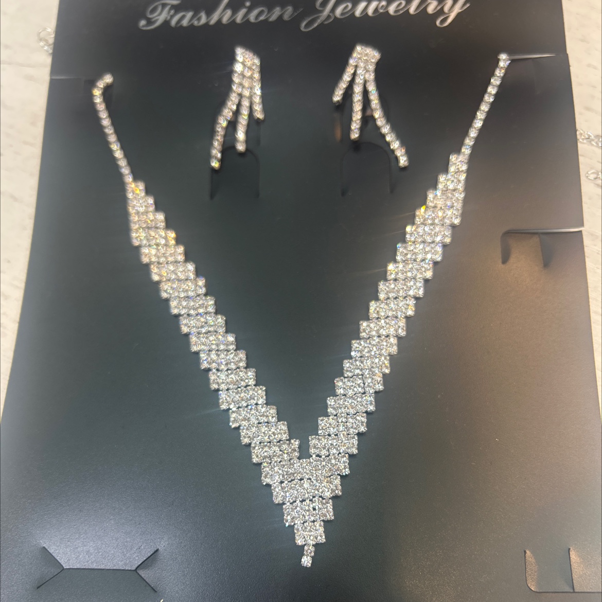 V形项链国际时尚流行派对婚礼满钻水钻耳环项链套装