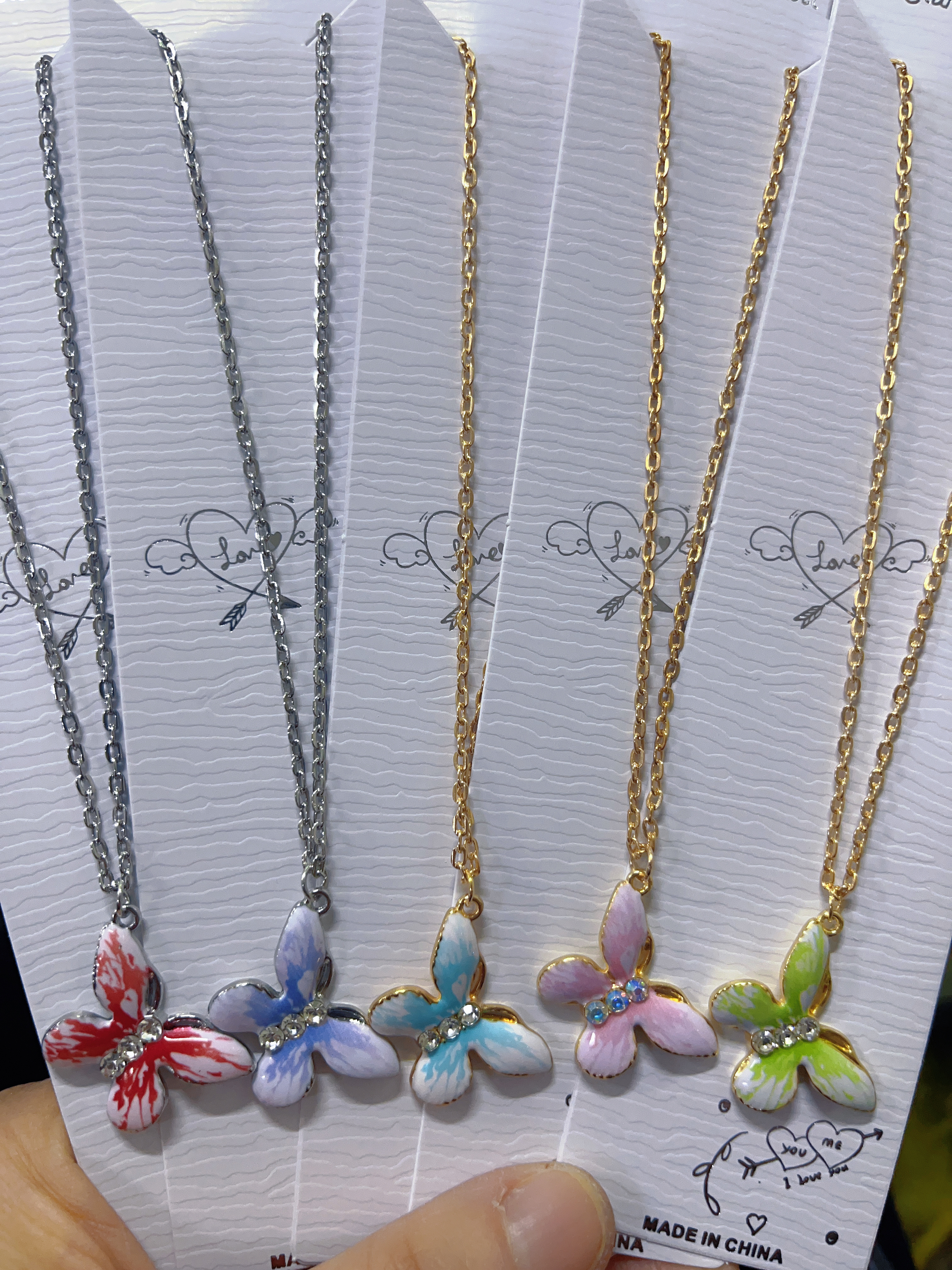 时尚大方气质优雅高贵的蝴蝶滴油项链，爆款首发最新时尚大气饰品项链