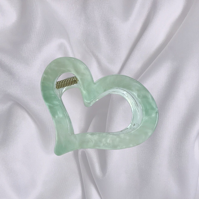 Yuzu Mi accessories, with a gradient water pattern style, heart-shaped hair clips and shark clips, are fresh and high-end hair accessories for the back of the head Specification image