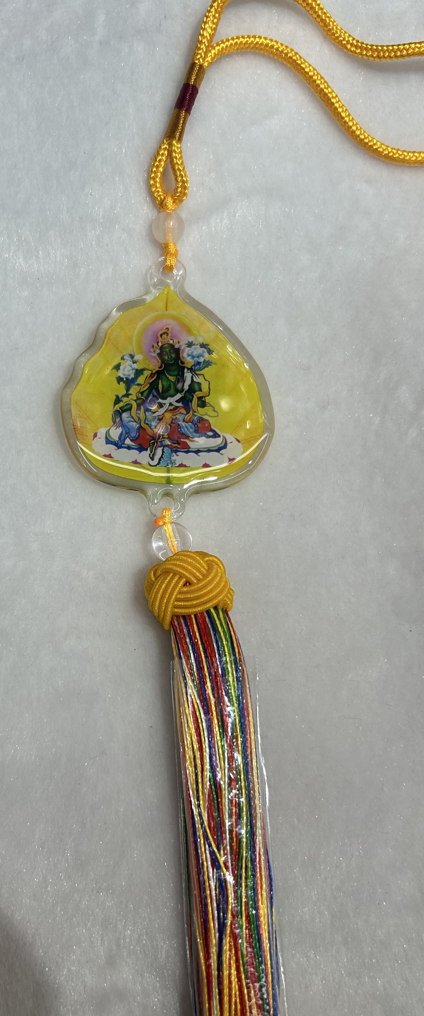 The cinnabar "Fu" character car rearview mirror pendant is novel, unique and elegant in style, with a beautiful and affordable price. It is a must-have item in the car Item Picture