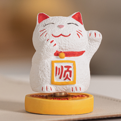 Handicrafts, gifts, ceramic handicrafts, gifts, kitten figurines