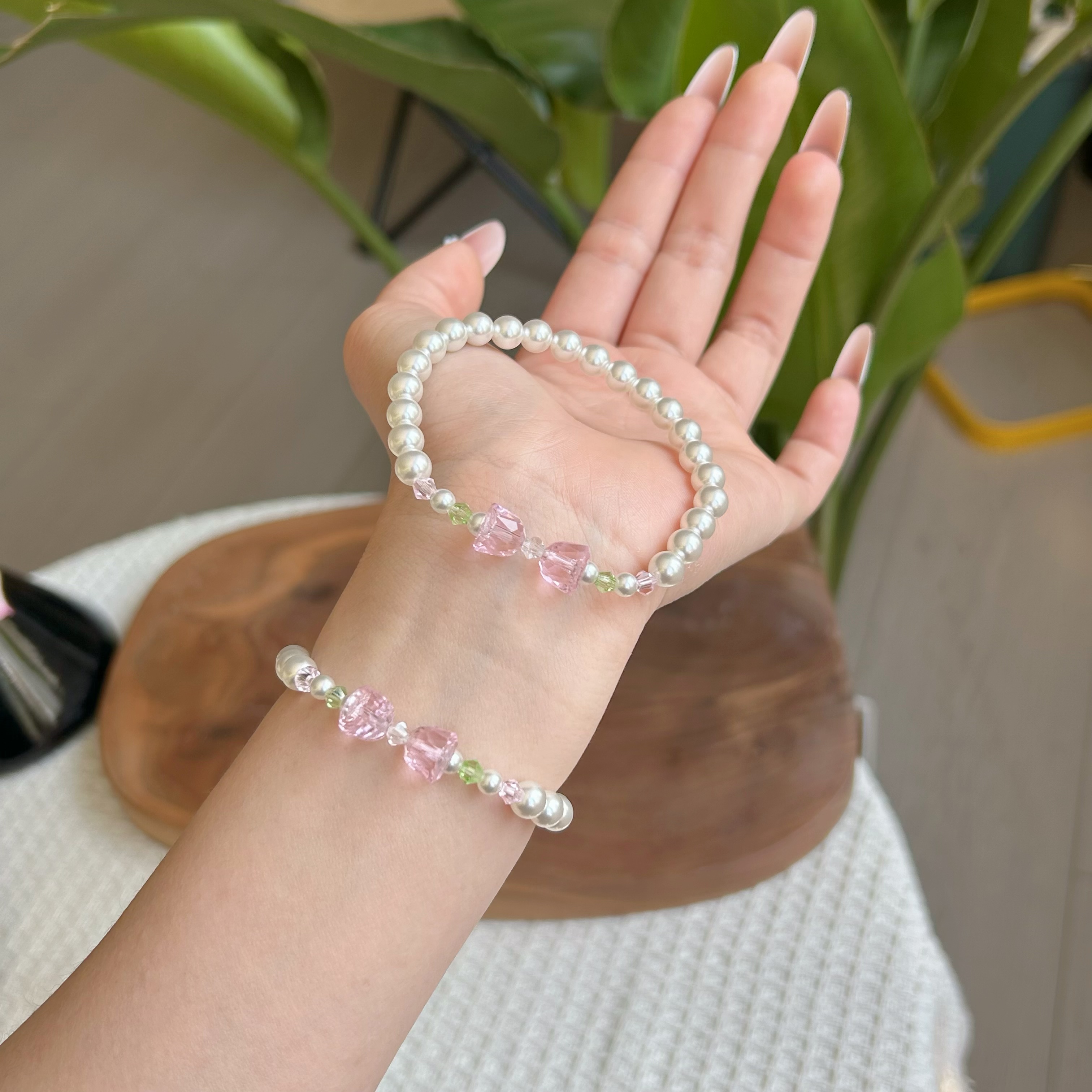 春日限定粉水晶铃兰花贝珠戒指手链套装小众设计精致甜美感配饰详情图6