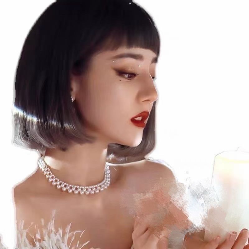 Three-layer pearl necklace, the same style of collarbone chain and high-brightness glass pearl necklace as fashion stars at the Weibo night of Reba details Picture