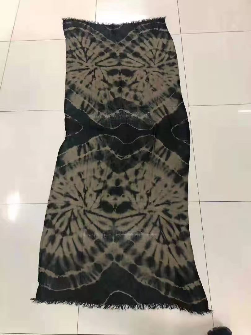A new and popular faux cotton scarf for casual wear detail image 9