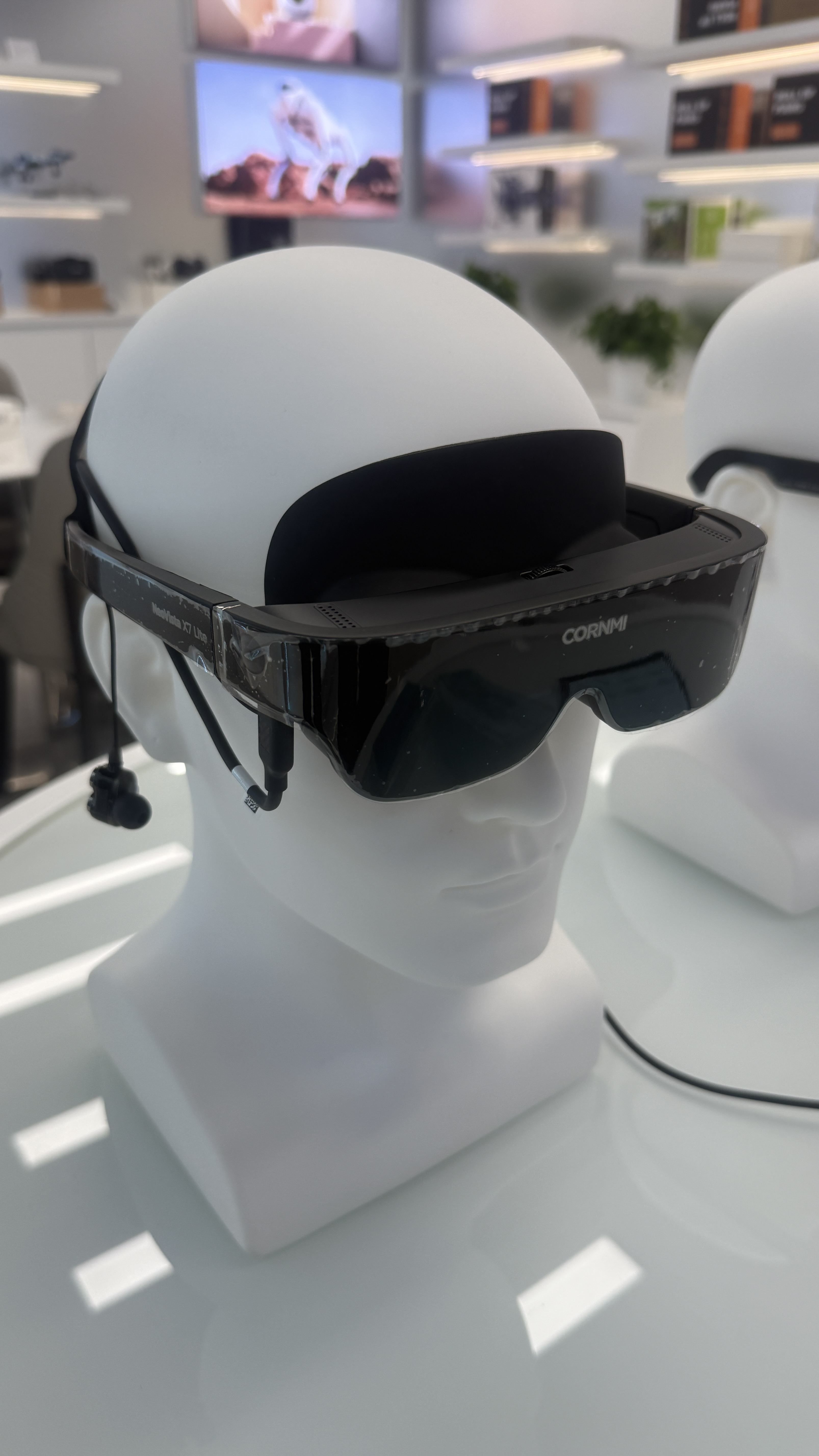CORNMI X7 Lite head-mounted display Smart Glasses 3D Glasses Ultra-Clear Giant screen Cinema Direct connection details Picture