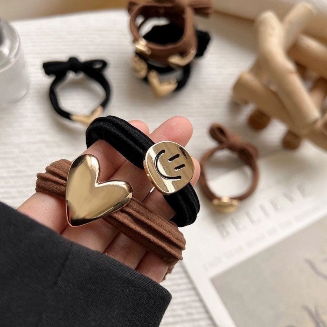 New metal heart-shaped towel band hair tie, high-elasticity coffee-colored ponytail hair tie, simple and elegant smiling face hair tie Specification image