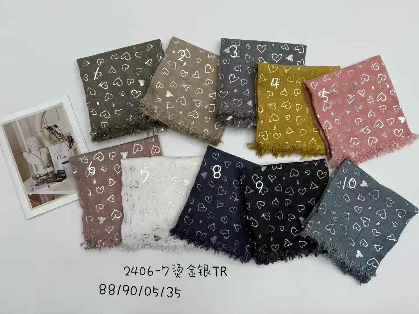 Casual scarves and shawls for vacation and casual wear are paired with the latest popular and fashionable artificial cotton material detail image 7