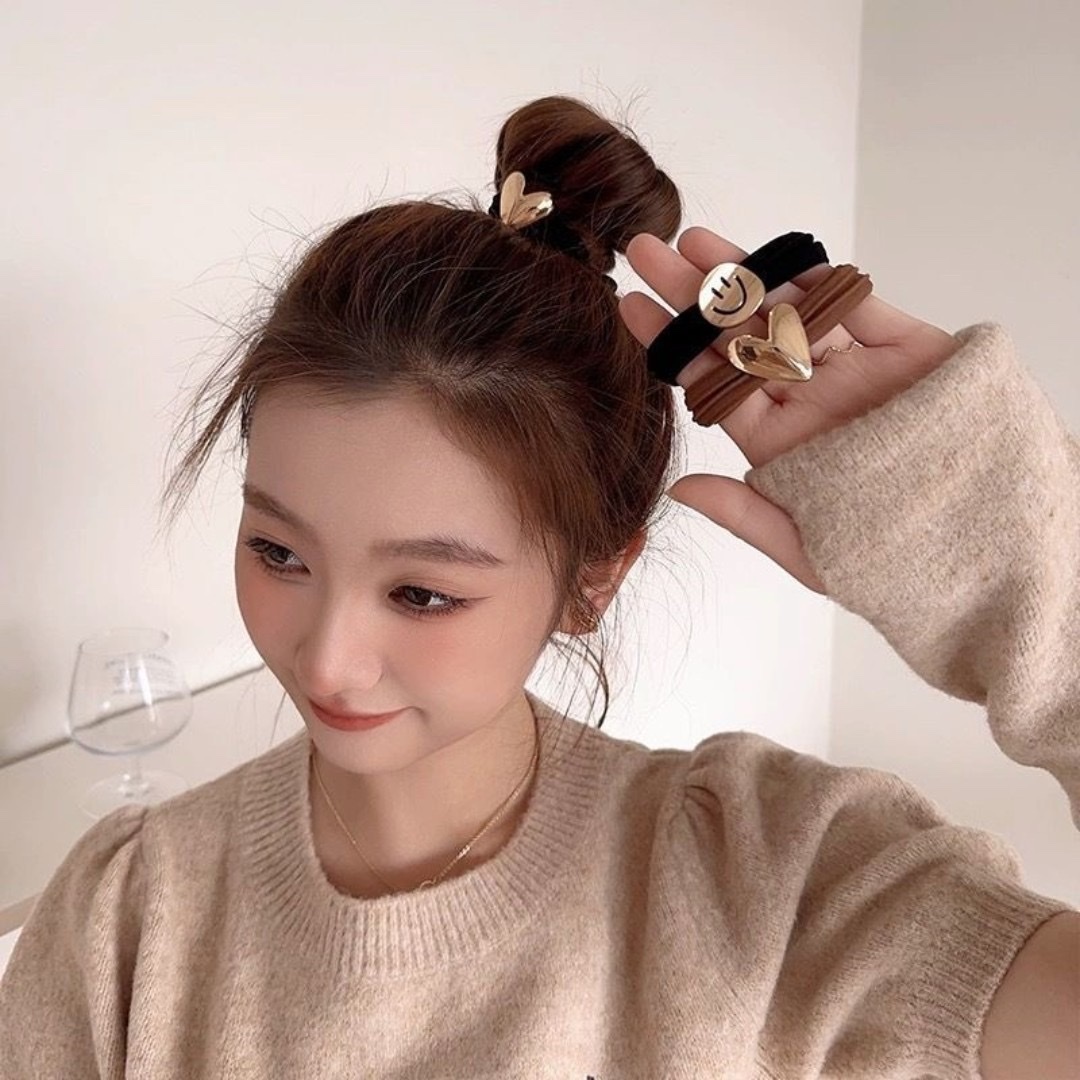 New metal heart-shaped towel band hair tie, high-elasticity coffee-colored ponytail hair tie, simple and elegant smiling face hair tie details Picture