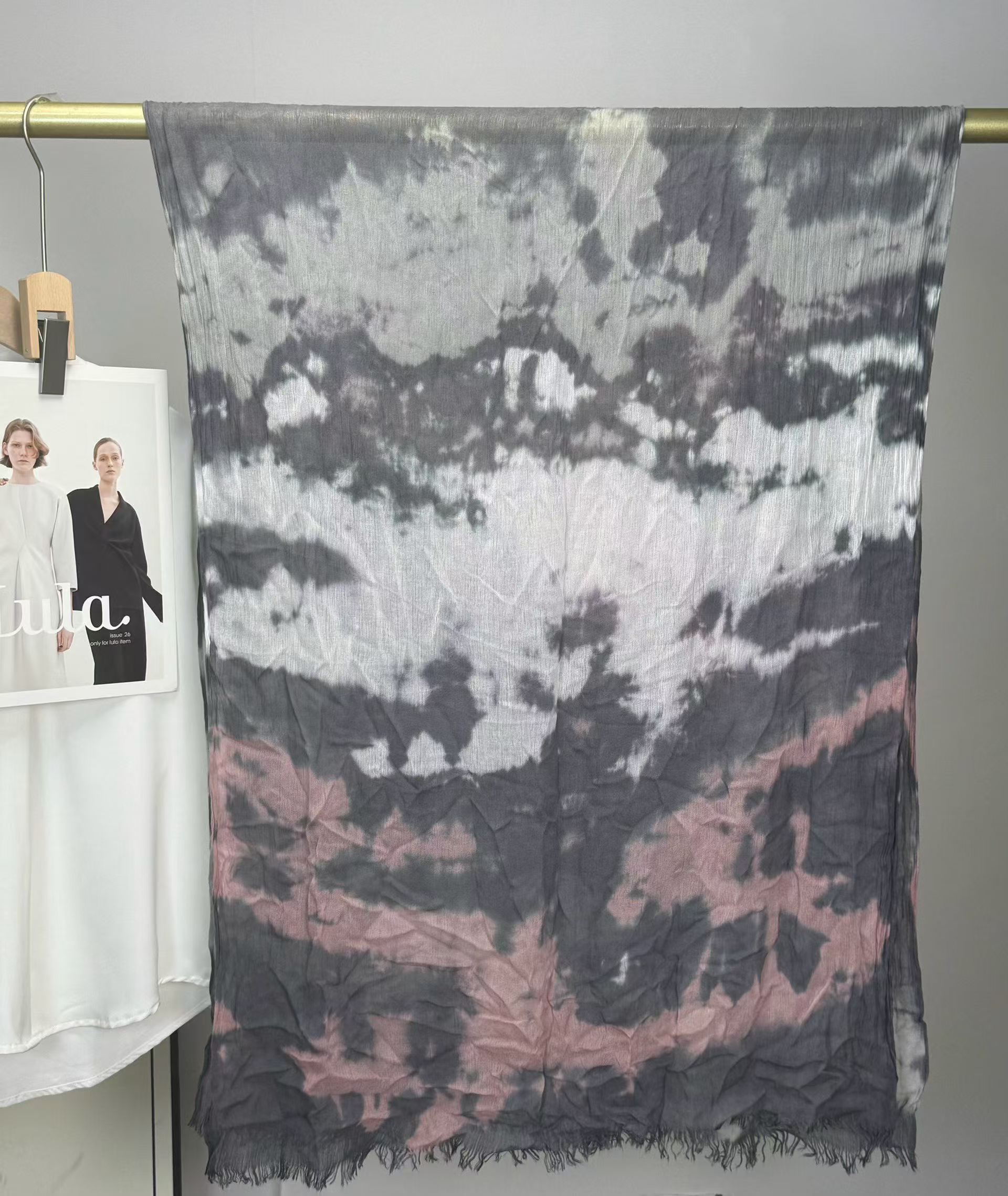 A new and popular faux cotton scarf for casual wear