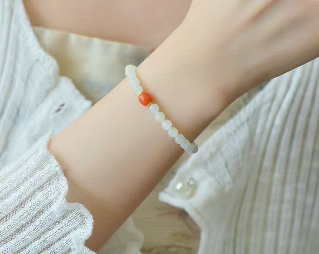 بعض من المأكولات الصاخبة detail image 2